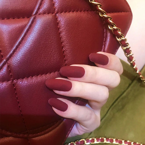 长款圆头穿戴款自粘美甲甲片 成品甲片 肉感哑光磨砂酒红色假指甲