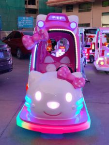 新款儿童电动亲子双人游乐车KT猫顶棚玩具车商场室内广场游乐车