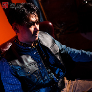 披甲挂帅!复古机车男皮背心真皮马甲头层牛皮坎肩马夹皮衣