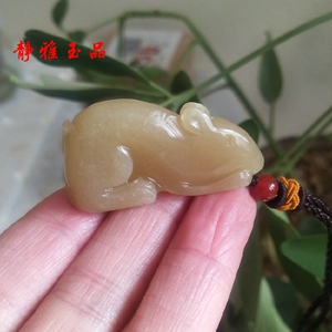天然玉石和田玉糖玉立体生肖玉老鼠吊坠糖料招财鼠老鼠挂件玉坠