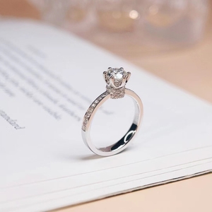 伊戴18k金六爪皇冠戒托