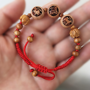 龙猴鼠三合木手串