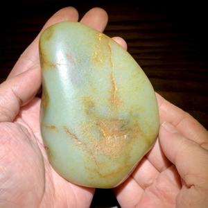 老石头和田玉青白玉红沁皮翠青籽料原石油性好纯天然皮色427.76克