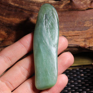 延欢168淘宝包邮新疆和田玉原籽原石天然原色无修饰吊坠非俄料雕刻