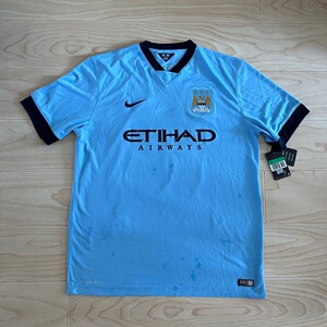 曼城主场阿圭罗球衣