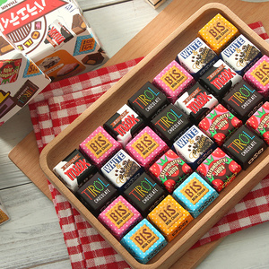 日本进口休闲零食TIROL/松尾什锦多彩夹心巧克力圣诞节送儿童糖果