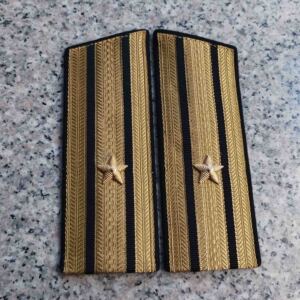 苏联海军少校礼服肩章