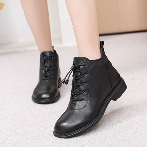 登云新款女短靴欧版马丁靴真皮短筒靴子低跟女皮鞋黑色女靴女鞋冬