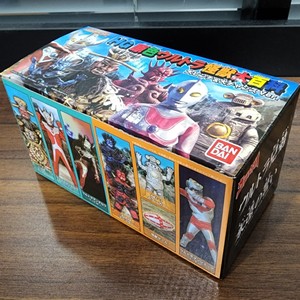 00l738765333淘宝万代正版怪兽 古拉那达斯 稀有绝版原色大百科hg