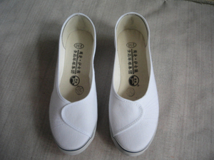 青岛环球国途护士鞋白色坡跟手绘鞋美容师医生工作鞋礼仪鞋码号大
