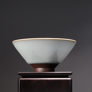 景德镇刘钦莹石桥窑铁胎露足斗笠杯汝窑颜色釉