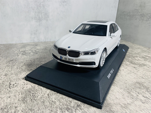 1:64 宝马750li xdrive bmw 7系 436#仿真合金汽车模型t