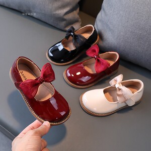女童蝴蝶结儿童公主瓢鞋漆皮镜面红色舞台婚礼表演鞋女宝宝休闲鞋