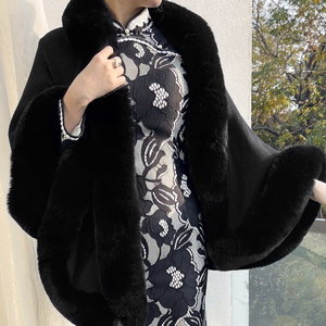 俏娘鱼2021年冬新款旗袍毛披肩黑色保暖加厚斗篷外搭披风高贵优雅