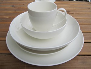 外贸陶瓷餐具英国贵族"丹蓓"纯白 盘\碗\杯子\盆感恩回馈特价