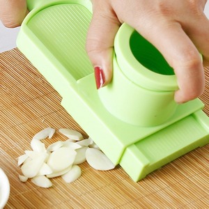 家用多功能切蒜片神器韩国进口商用饭店快速擦片器手动超薄切蒜器