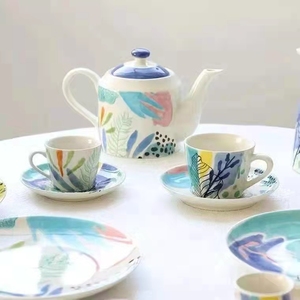 2022新款手绘釉下彩咖啡杯卓艺设计出口芬兰高档茶壶套装陶瓷餐具