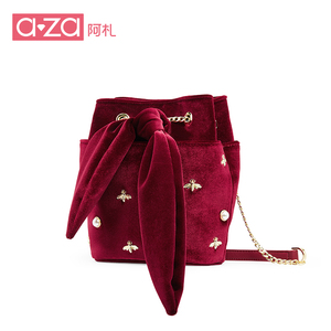 aza阿札丝绒女包包，这款真的绝绝子，酒红色超级正，丝绒美美