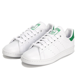 阿迪达斯白绿鞋