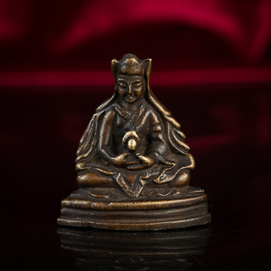 指尖妙相明代藏传老利马铜佛像噶举祖师玛尔巴尊者迷你随身佛收藏