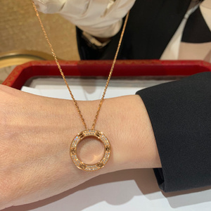 cartier/卡地亚 love无钻满钻大饼项链 18k玫瑰金圆饼镶钻锁骨链