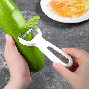 日本进口厨房蔬菜水果刨丝器刨丝刀创意刮丝刀不锈钢切丝器擦丝器