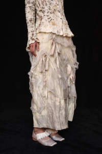 白丁艺术家半裙肌里褶皱设计感小众工匠风植物脏染可塑形真丝长裙