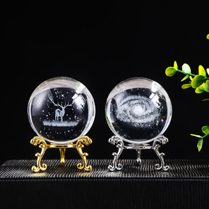 水晶球摆件3D内雕下雨的云朵月球太阳系摆件治愈系小桌面女生礼品