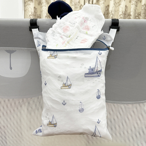 床上围栏挂式收纳挂袋宝宝衣服置物袋尿不湿纸尿裤婴儿床边挂兜袋