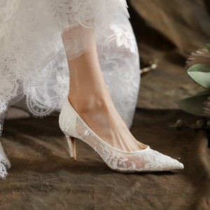 高级感婚鞋主婚纱新娘鞋2024春白色蕾丝高跟鞋气质伴娘礼服鞋日常
