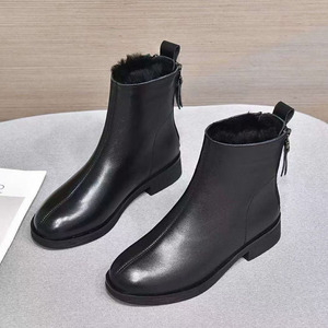冰洁女鞋2021冬季新款真皮加绒圆头平跟柔软舒适短靴马丁靴8-277