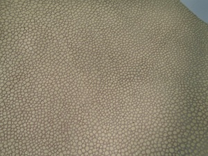 真皮皮革纯皮印花羊皮珍珠鱼纹米色布料手工diy鞋包皮料整张特价