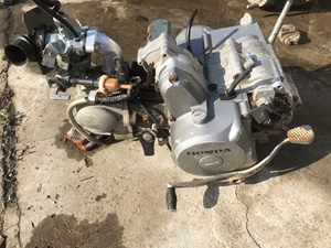 二手摩托车发动机本田威武100