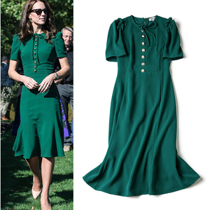 明星凯特王妃同款裙子2023年夏装新款优雅气质中长款墨绿色连衣裙