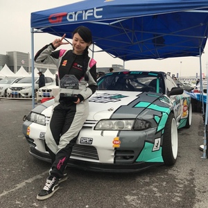 [匠心]1:64inno 天际线r32 高璇限量版 gt-r 火箭兔 合金汽车模型