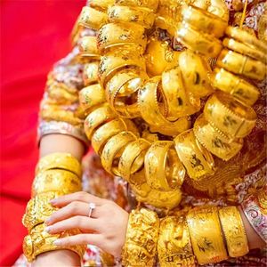结婚手镯黄金仿真新款婚庆饰品龙凤镯中式婚礼越南沙金首饰不掉色