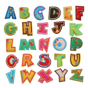 26英文字母补丁贴布贴花个性幼儿园儿童宝宝彩色刺绣贴熨烫装饰贴