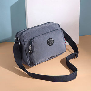 菲都狄都牛津布斜挎包女老年妈妈单间肩包包品牌女士休闲帆布小包