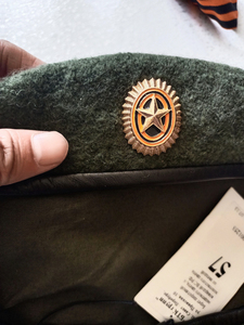 57 58 59码俄罗斯橄榄绿呢子贝雷帽 带帽徽 公发 保真