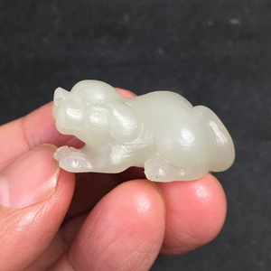 新疆和田玉山料白玉旺财狗男女款天然正品玉石吊坠疯了