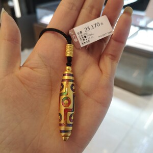 国内六福珠宝代购福满传家足金古法珐琅彩吊坠黄金天竺项链情侣