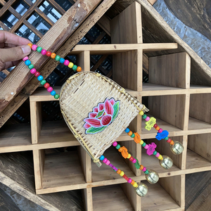 80feiyang_971淘宝手工竹编小簸箕挂件幼儿园创意装饰品民族风风铃