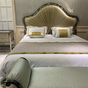 拉卡萨家具双人床