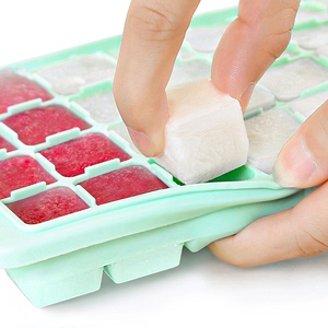 智慧夫人日式硅胶冰格带盖子创意大冰块模具制冰盒辅食盒冷冻盒子