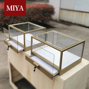 高档桌面小型玻璃罩珠宝饰品展示柜手办盲盒戒指项链防尘收纳柜子