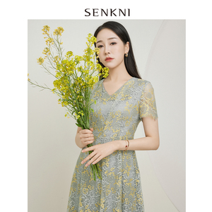 【礼遇价】圣可尼蕾丝极繁风连衣裙大码女装中长款v领短袖修身中