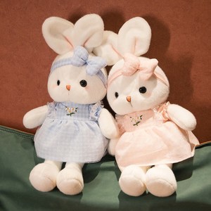 兔年可爱小白兔子公仔玩偶女孩生日礼物布娃娃少女心抱枕毛绒玩具
