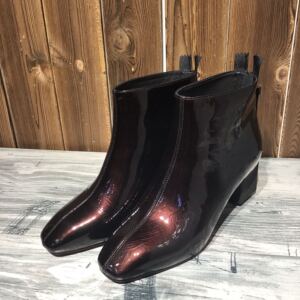 佰利多纳真皮女鞋漆皮方根英伦风欧范方头真皮女鞋特价200