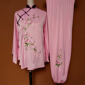 绣花太极服真丝绸