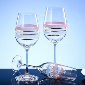 莱克斯捷克进口轻奢高颜值设计水晶高脚红酒杯情侣对杯高档礼品盒